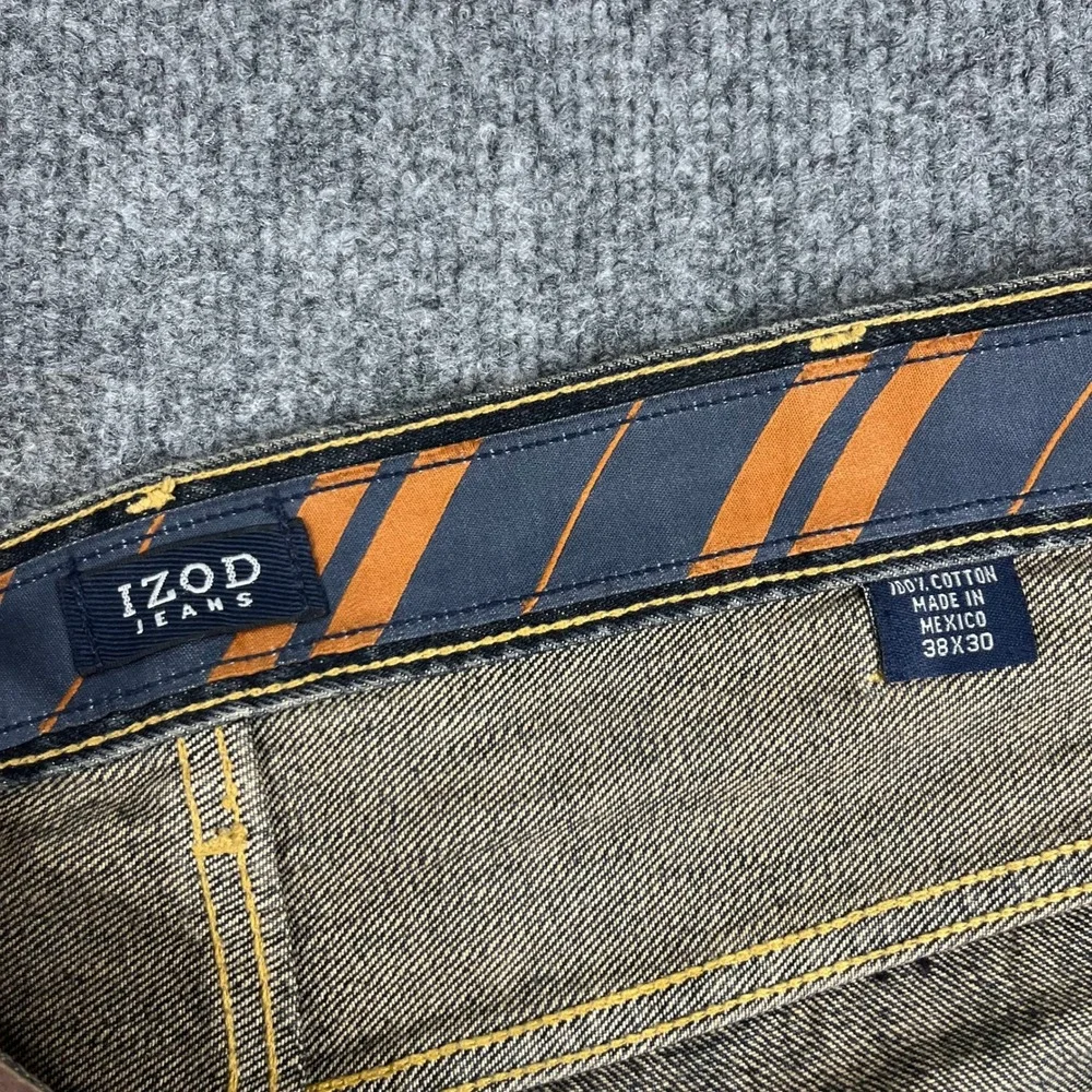 IZOD Jeans Mens Size 38x30 Black Straight Leg Faded Casual Cotton Denim Classic‎